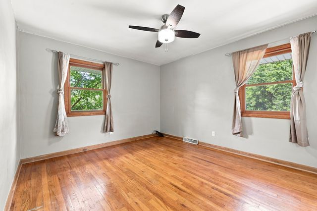 1709 Kenyon Avenue, Des Moines, IA 50315
