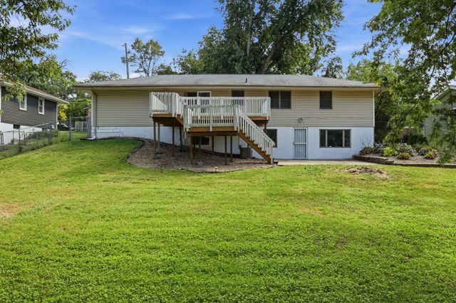 1709 Kenyon Avenue, Des Moines, IA 50315