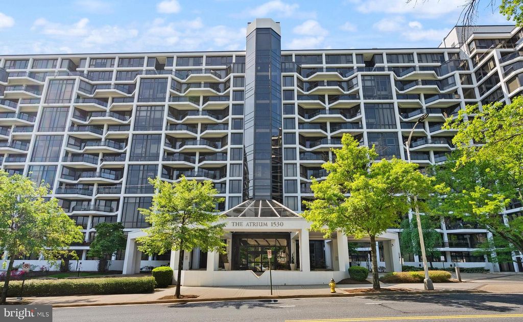 1530 KEY BLVD #512, Arlington, VA 22209