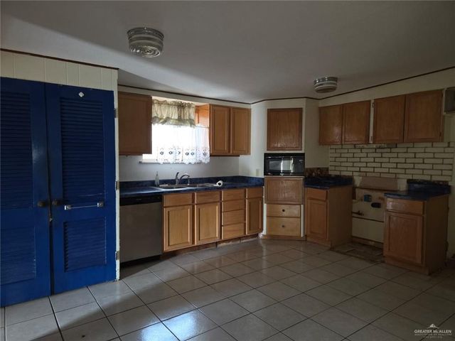 2010 E Austin Avenue, Harlingen, TX 78550