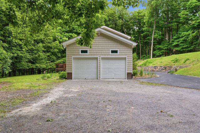 186 High Ridge Road, Pound Ridge, NY 10576
