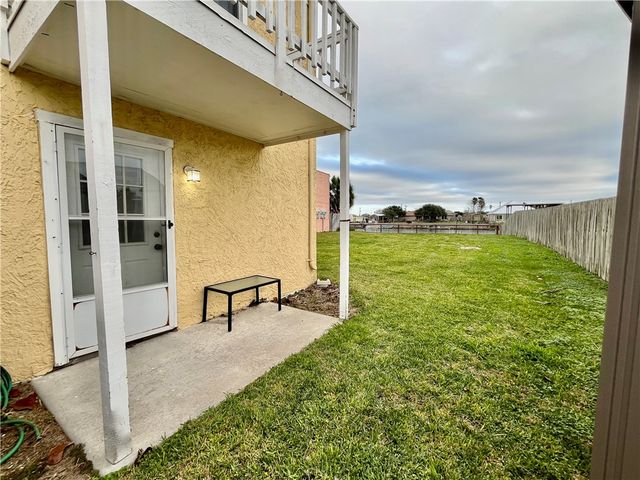 4141 Whiteley Dr 205, Corpus Christi, TX 78418