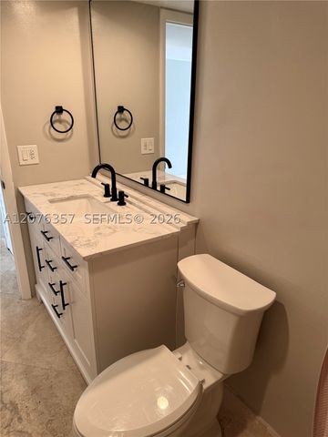 1520 Whitehall Dr 206, Davie, FL 33324
