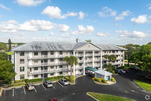 1520 Whitehall Dr 206, Davie, FL 33324