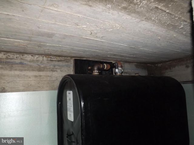 141 S NICHOLAS ST, Saint Clair, PA 17970