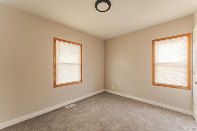 15765 Nicolai Avenue, Eastpointe, MI 48021