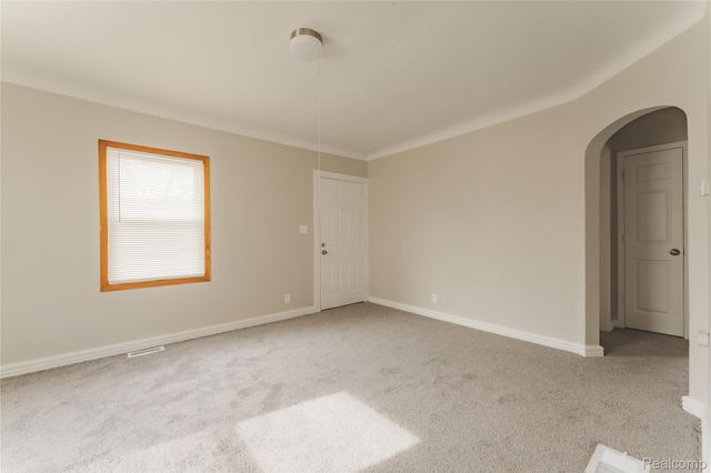 15765 Nicolai Avenue, Eastpointe, MI 48021