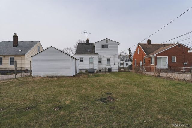 15765 Nicolai Avenue, Eastpointe, MI 48021