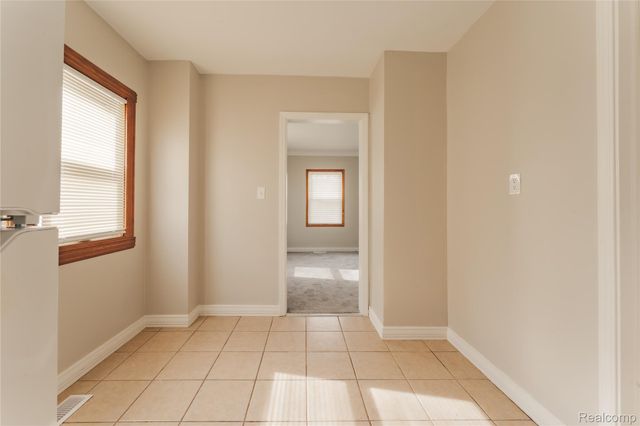 15765 Nicolai Avenue, Eastpointe, MI 48021