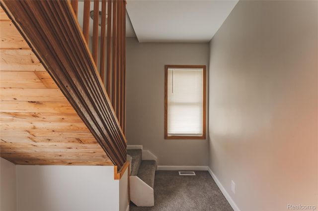 15765 Nicolai Avenue, Eastpointe, MI 48021