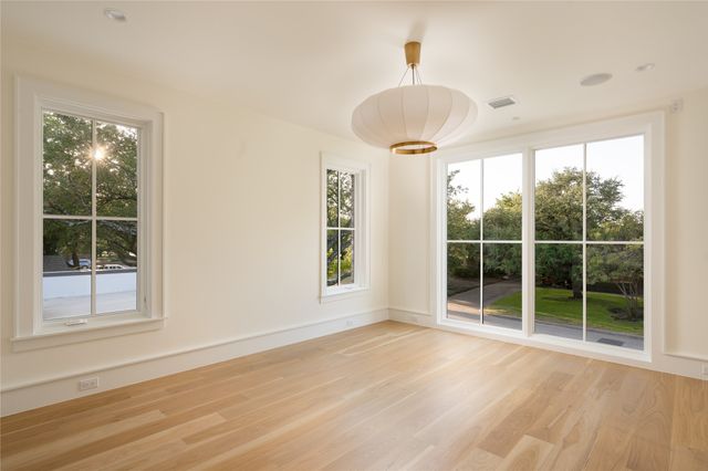 6016 Del Roy Drive, Dallas, TX 75230
