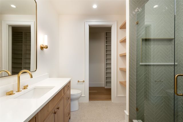 6016 Del Roy Drive, Dallas, TX 75230