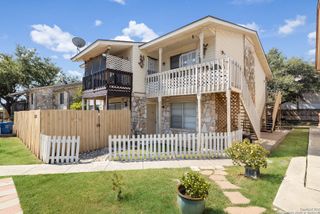 5818 Shadow Glen, San Antonio, TX 78240