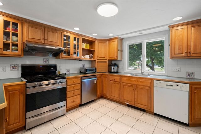 50 Mountain Street, Sharon, MA 02067