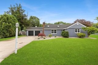 15 Circuit Drive, Rehoboth, MA 02769