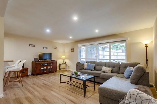 6009 Rancho Mission 107, San Diego, CA 92108