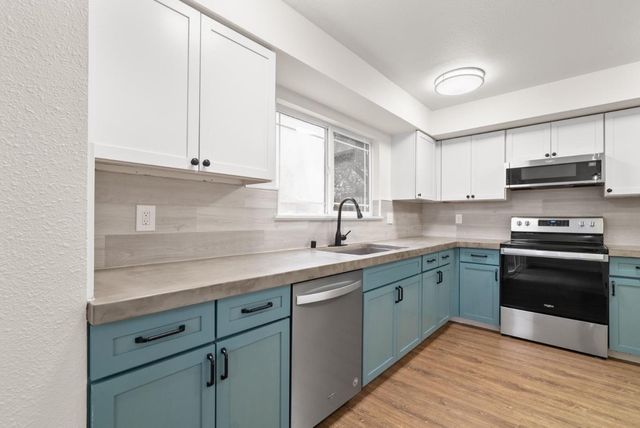 2042 Bobwhite Lane, Santa Cruz, CA 95065