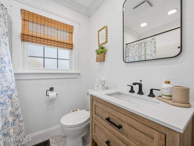 209 Puller Drive, Jacksonville, NC 28540