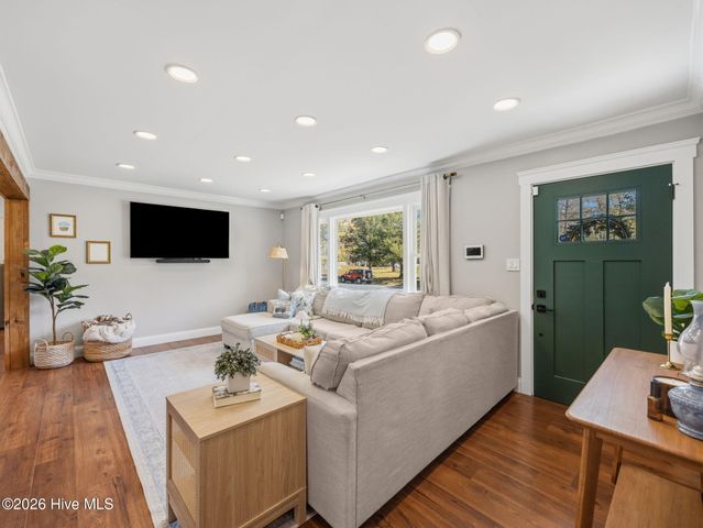 209 Puller Drive, Jacksonville, NC 28540