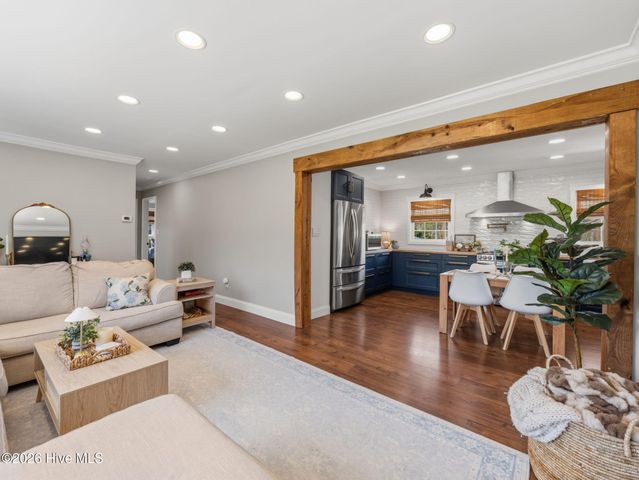 209 Puller Drive, Jacksonville, NC 28540