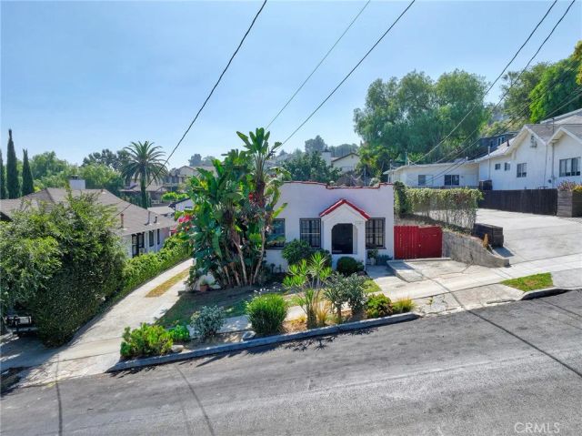 2258 Duane, Los Angeles, CA 90039