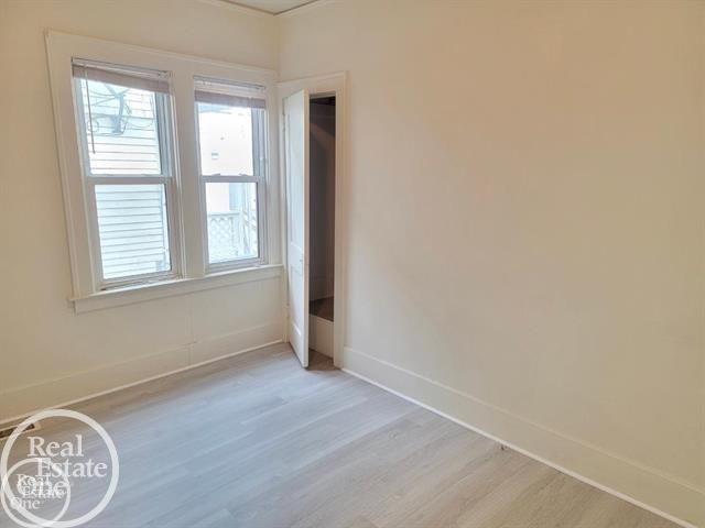 1456 Beaconsfield Street, Grosse Pointe Park, MI 48230