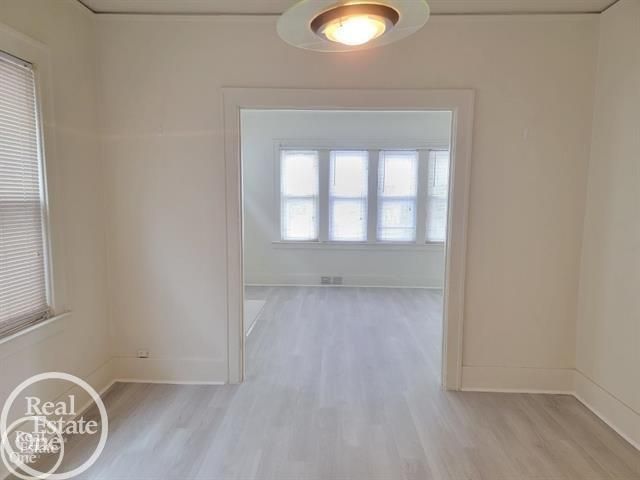 1456 Beaconsfield Street, Grosse Pointe Park, MI 48230