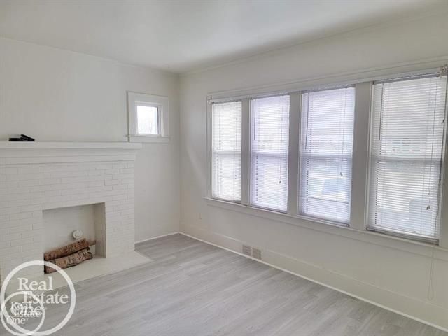 1456 Beaconsfield Street, Grosse Pointe Park, MI 48230