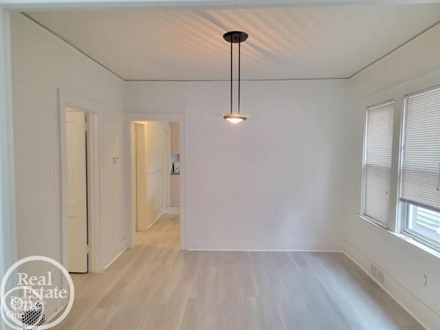 1456 Beaconsfield Street, Grosse Pointe Park, MI 48230