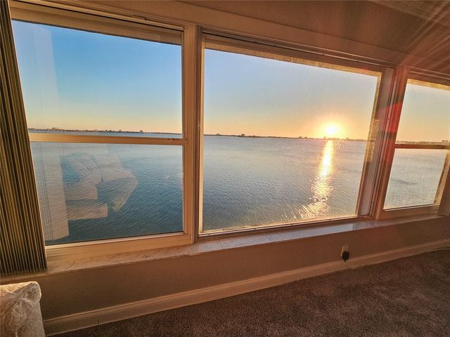 6020 SHORE BOULEVARD S 701, Gulfport, FL 33707