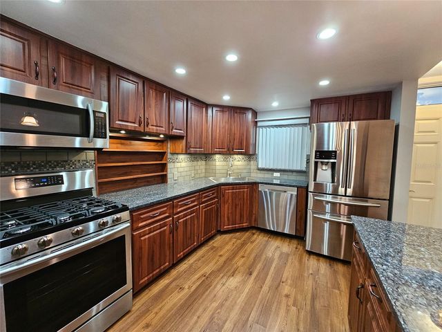 6020 SHORE BOULEVARD S 701, Gulfport, FL 33707