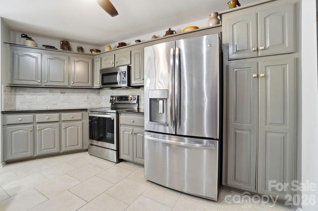 4218 Patriots Way, Gastonia, NC 28056