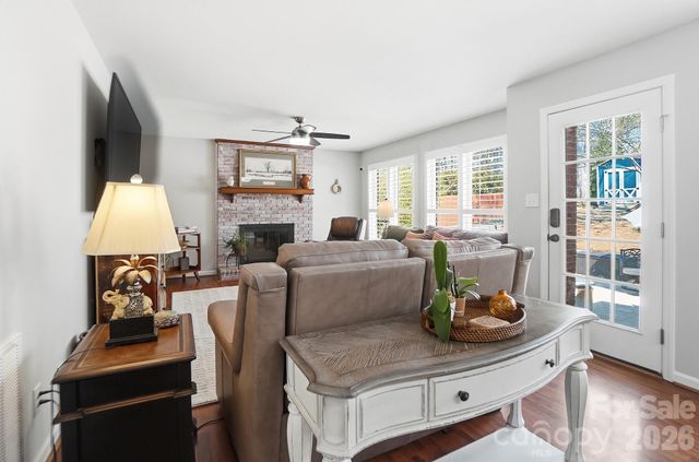 4218 Patriots Way, Gastonia, NC 28056