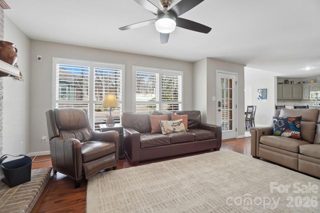 4218 Patriots Way, Gastonia, NC 28056