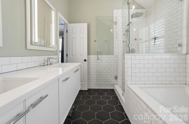 4218 Patriots Way, Gastonia, NC 28056