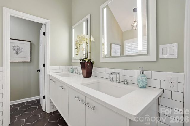 4218 Patriots Way, Gastonia, NC 28056