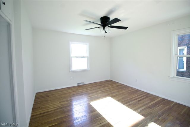 2529 Canterbury Road, Cleveland Heights, OH 44118