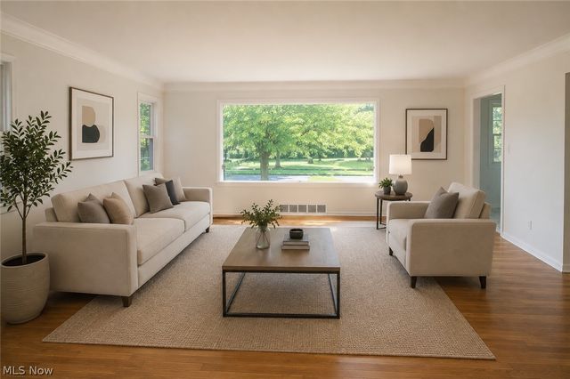 2529 Canterbury Road, Cleveland Heights, OH 44118