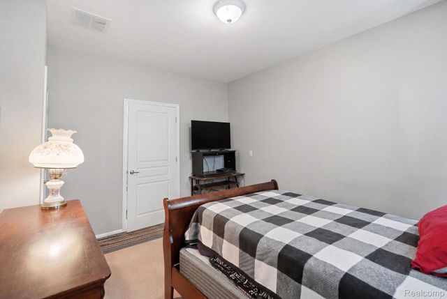 9370 Sand Hill Drive, Grand Blanc Charter Township, MI 48439