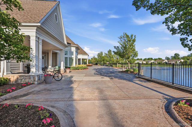 9370 Sand Hill Drive, Grand Blanc Charter Township, MI 48439