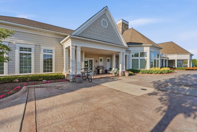 9370 Sand Hill Drive, Grand Blanc Charter Township, MI 48439