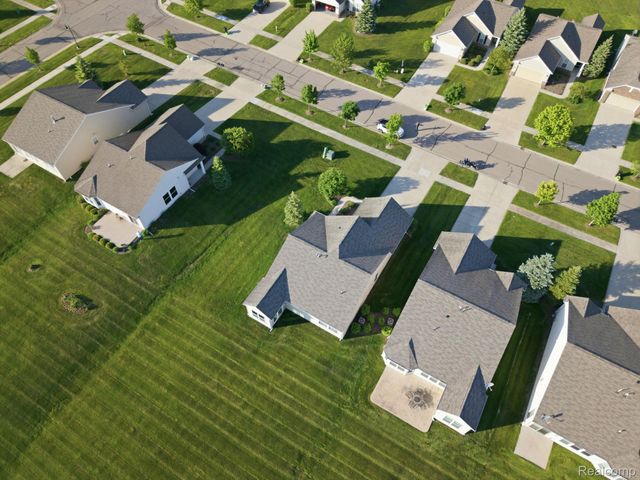 9370 Sand Hill Drive, Grand Blanc Charter Township, MI 48439