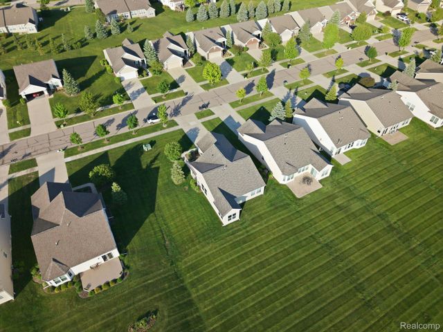 9370 Sand Hill Drive, Grand Blanc Charter Township, MI 48439