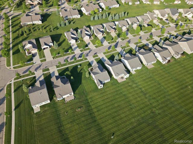 9370 Sand Hill Drive, Grand Blanc Charter Township, MI 48439