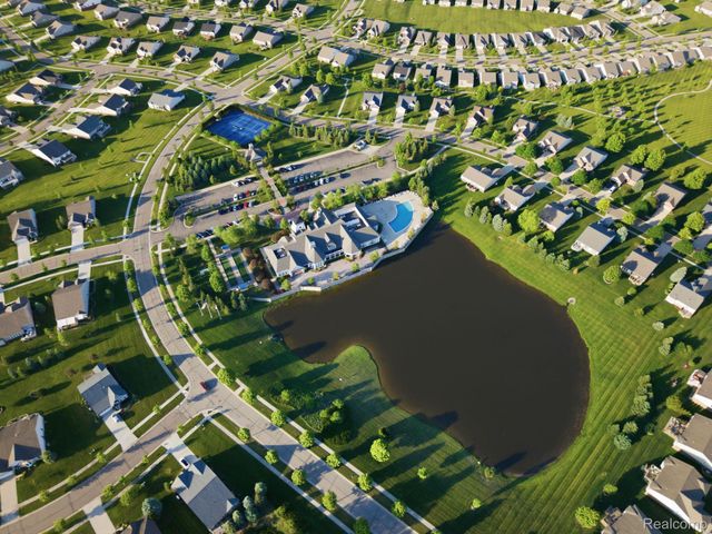 9370 Sand Hill Drive, Grand Blanc Charter Township, MI 48439