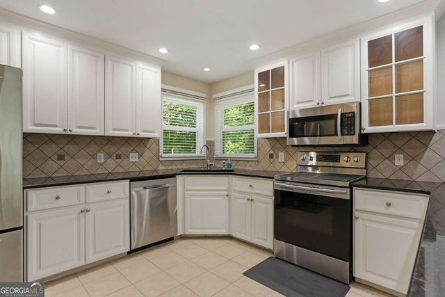 104 Longwood Drive, Savannah, GA 31405