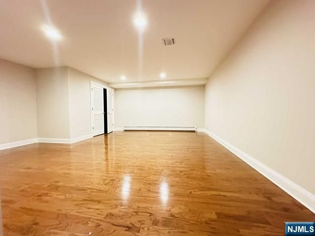 46 Skymark Court, Upper Saddle River, NJ 07458