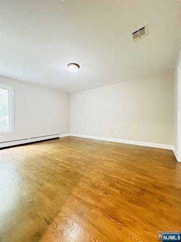 46 Skymark Court, Upper Saddle River, NJ 07458