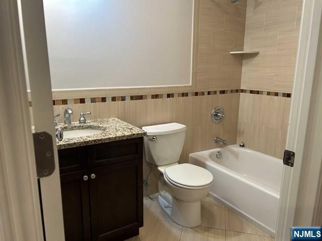 46 Skymark Court, Upper Saddle River, NJ 07458