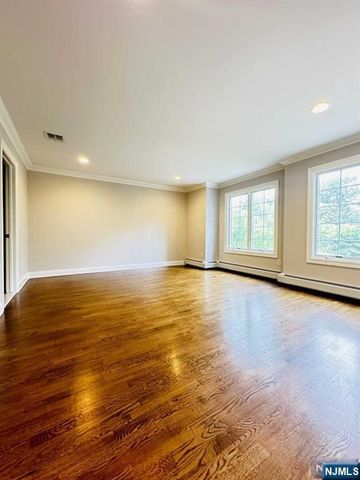 46 Skymark Court, Upper Saddle River, NJ 07458